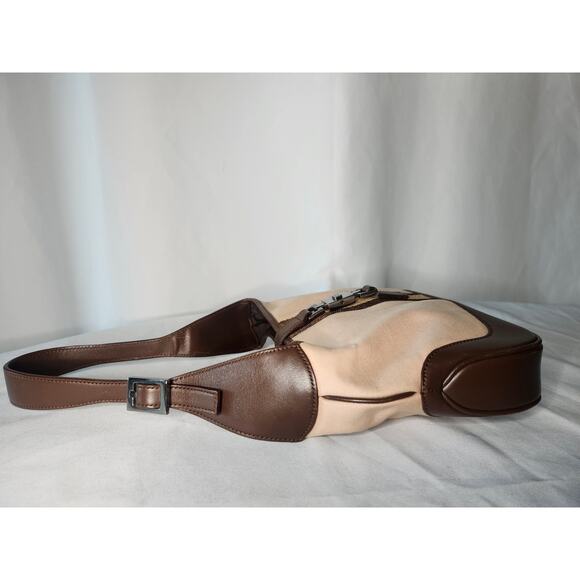 Gucci Jackie Shoulder Bag in Beige with Brown Vintage Small Adjustable Strap - Picture 14 of 16